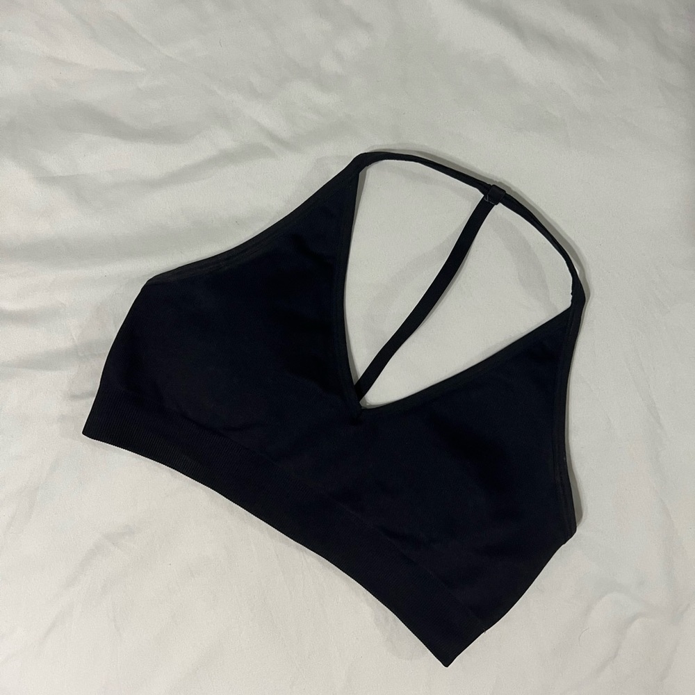 Crop Shop Boutique Issy Crop in Black - M